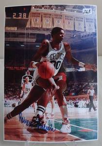 lot 263 image: AUTOGRAPHED - BOSTON CELTICS ROBERT PARISH SIGNED 4X6 PHOTO HOF ($25.00)