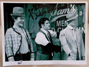 lot 265 image: AUTOGRAPHED - Dick Van Dyke - Comic Legend - Original Hand Signed 4 X 6 Autographed Photo ($35.00)