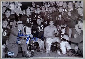 lot 267 image: AUTOGRAPHED - Johnny Lujack Signed 4X6 photo Notre Dame Heisman Trophy Winner1947 ($20.00)