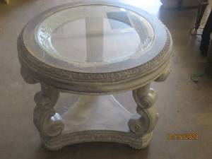 lot 773 image: ROUND WOOD END TABLE WITH GLASS TOP ALSO INCLUDES LOWER SHELF FOR STORAGE OR DISPLAY&nbsp 28 DIAM X 28 H&nbsp&nbsp CAN BE REFINISH FOR YOUR LIKING&nbsp