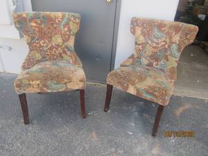 lot 761 image: TOTAL OF 2 VINTAGE WINGBACK MULTICOLOR&nbsp VELVET CHAIRS&nbsp