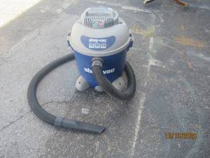 lot 764 image: WETDRY SHOP VAC 12 GAL&nbsp