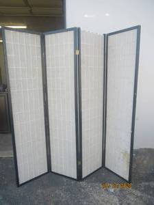 lot 766 image: 4 PANEL ROOM DIVIDER&nbsp 68 L X 70 H&nbsp&nbsp SOME AREAS NEED REPAIRING SEE PICS&nbsp