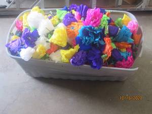lot 813 image: LARGE TOTE OF MULTI COLOR HECHO EN MEXICO ARTIFICAL TISSUE PAPER FLOWERS&nbsp