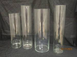 lot 828 image: TOTAL OF 4 CLEAR GLASS CYLINDER VASES&nbsp&nbsp SEE PICS FOR MEASUREMENTS&nbsp