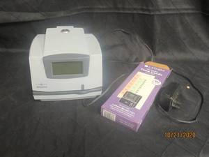 lot 883 image: PYRAMID 3500 TIME CLOCK &amp LATHEM TIME CARDS&nbsp