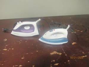 lot 894 image: TOTAL OF 2 IRONS&nbsp