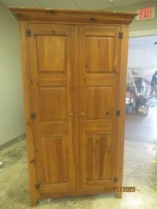 lot 907 image: 2- DOOR WOOD&nbsp ARMOIRE WITH 3 HIDDEN DRAWERS&nbsp