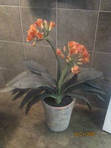 lot 918 image: ARTIFICIAL PLANT&nbsp