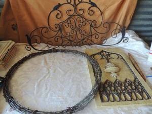 lot 17 image: Foam  photo metal cutter- roll of barbed wire metal wall art dcor for outside