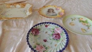 lot 66 image: 9 blue  rim rose plate,  13x11 platter,  Malmaison lady plate 9 X 9,  Royal Munich Bavarian china plate Morin yellow rose