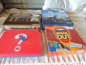 lot 80 image: Game lot- castles of mad king, speak art and do you know Shakespeare