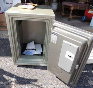 lot 55 image: Brinks home security safe with combo and keys original paperwork 19x13x16