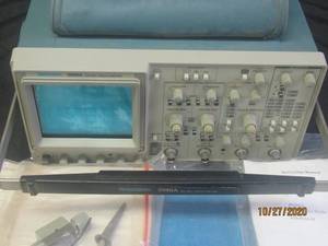 lot 2 image: TEKTRONIX&nbsp 2245A&nbsp &nbsp4 -CHANNEL ANALOG&nbsp OSCILLOSCOPE&nbsp(POWER ON)