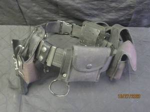 lot 12 image: BLACK HAWK ULTIMATE BELLY BAND HOLSTER&nbsp