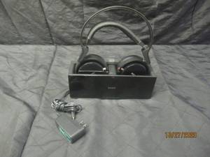 lot 51 image: SONY DIGITAL WIRELESS&nbsp HEADPHONES TMR-RF4000&nbsp&nbsp( POWER ON )&nbsp