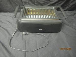 lot 58 image: &nbspPHILIPS SMOKE -LESS INFRARED GRILL MODEL HD6372&nbsp&nbsp (POWER ON )