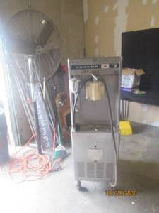 lot 72 image: TAYLOR SOFT SERVE ICE CREAM MACHINE ON CASTERS WORKING WHEN REMOVED FROM SELLERS SHOP