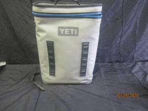 lot 82 image: YETI HOPPER BACKFLIP 24 NEEDS CLEANING