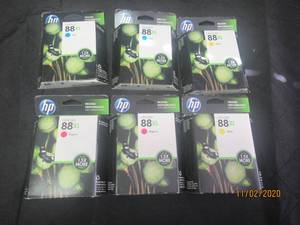 lot 86 image: 6 HP PROVEN PERFORMANCE 88XL OFFICE JET PRINTER INK