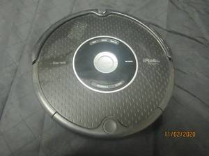 lot 143 image: IROBOT ROOMBA PET SERIES 552 NO POWER