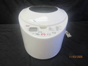lot 229 image: WELBILT ABMY2K1 BREAD MAKER&nbsp &nbspPOWERS ON&nbsp