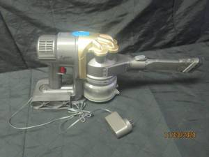 lot 238 image: DYSON DC16 ANIMAL WITH BASE STATION&nbsp &nbsp POWERS ON&nbsp