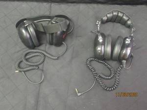 lot 205 image: 2 RADIOSHACK HEADPHONES