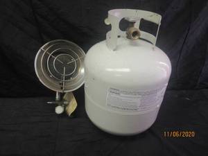 lot 160 image: PROPANE TANK AND CONDENSED LIGHTING HEATER