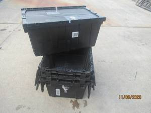 lot 188 image: 4 HEAVY DUTY ROUND TRIP TOTES