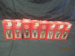 lot 357 image: TOTAL OF 8&nbsp 5 CHRISTMAS CERAMIC OLD WORLD SANTAS&nbsp&nbsp&nbsp 1884-1920&nbsp
