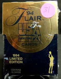 lot 31 image: 1994 Fleer Flair USA Basketball Factory Sealed pack of cards (1 pack COMPS - $8-$12)