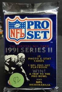 lot 82 image: 1991 Series 2 NFL Pro Set Football Cards Unopened Pack - FAVRE ROOKIE