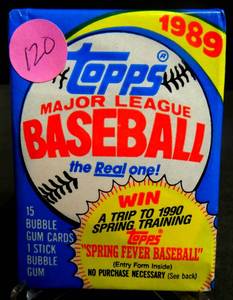 lot 120 image: SEALED 1989 TOPPS BASEBALL WAX PACK
