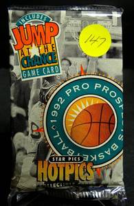 lot 147 image: 1992 STAR PICS HOT PICS PRO PROSPECTS BASKETBALL FOIL PACK