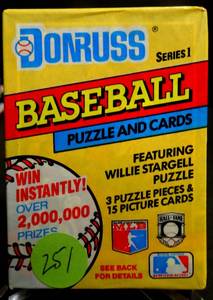 lot 251 image: Vintage 1991 Donruss Series 1 Baseball Cards Wax Pack sealed -15 Cards Per Pack