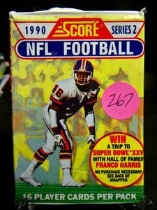 lot 267 image: 1991 Score Series 2 Football Cards   Brett Favre RC