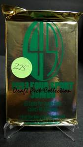 lot 275 image: Classic 1993 Four Sport Jumbo Wax Pack - 23 CARDS IN EACH PACK (COMPS $10-12PK)