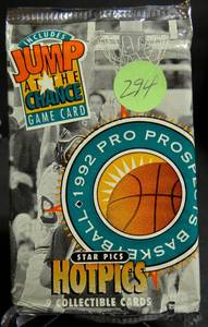 lot 294 image: 1992 STAR PICS HOT PICS PRO PROSPECTS BASKETBALL FOIL PACK
