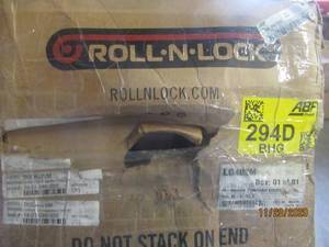 lot 5 image: Roll-N-Lock  LG402M19-20 Dodge 150025003500 Roll-N-Lock Retractable Bed Cover (6.4 Bed) (New Body StyLE)