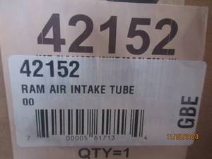 lot 30 image: RAM AIR INTAKE TUBE 42152