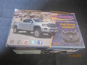 lot 31 image: Daystar PATL222PA 2005-2006 Toyota Tundra 2 Daystar Coil Spring Spacer Leveling Kit