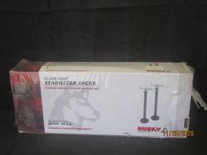 lot 42 image: HUSKY SLIDE OUT STABILIZER JACKS 81080