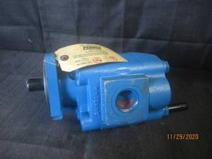lot 102 image: PERMCO PUMP SERIES-P5151A231NOZK2514