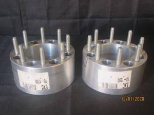 lot 175 image: 2 FORD SUPER DUTY 8 ON 170.4 WHEEL SPACERS