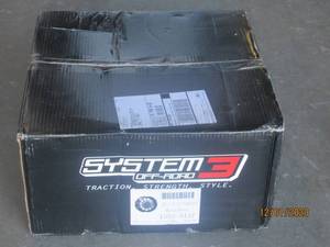 lot 182 image: SYSTEM 3 OFF ROAD 15S3-5137  MATTE BLACK