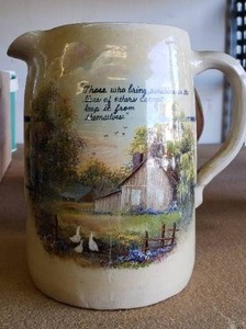 lot 5 image: Marshal Pottery signed by artist