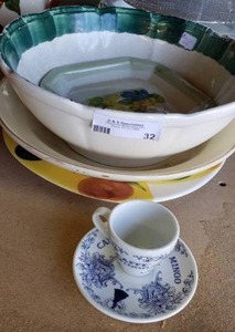 lot 32 image: Italian Ceramic Lot