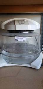 lot 33 image: Flavor Wave Deluxe Convection Oven, Model MHO-1200