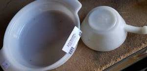 lot 40 image: Anchor Hocking Fire King Dishes